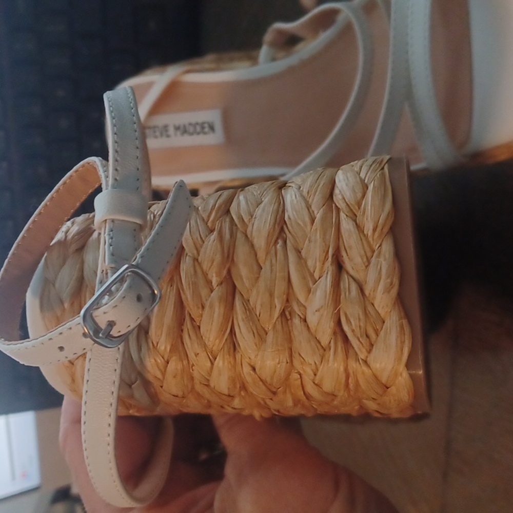 Steve Madden Women's Belise Strappy Platform Espadrille Sandals - Picture 5 of 8